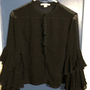 Lucy Paris Woman’s black shirt